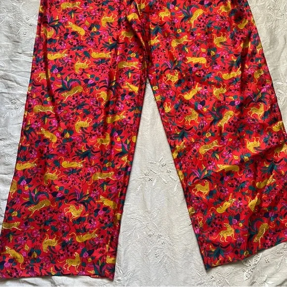 J CREW COLLECTION 100% Silk Red Jungle Cat Pull-on Pant 6 RARE - Picture 7 of 14
